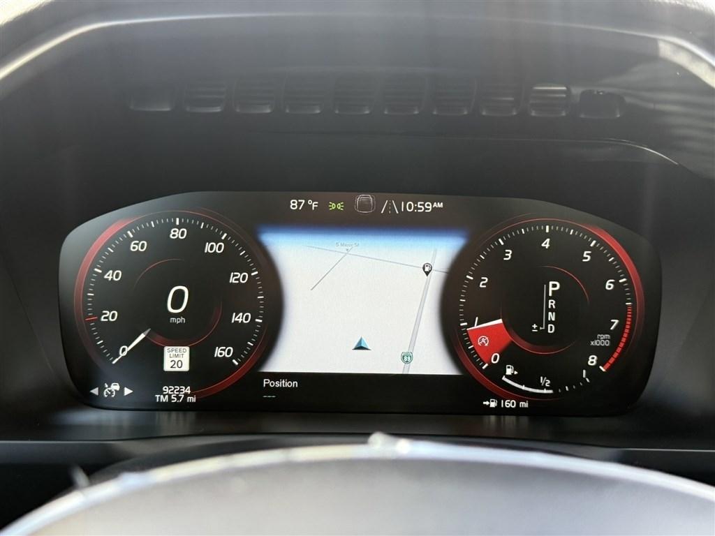 Volvo XC90 T6 AWD 7-Passenger Momentum 2018