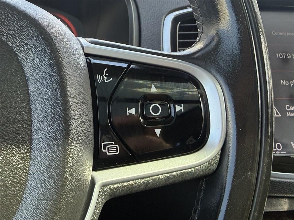 Volvo XC90 T6 AWD 7-Passenger Momentum 2018
