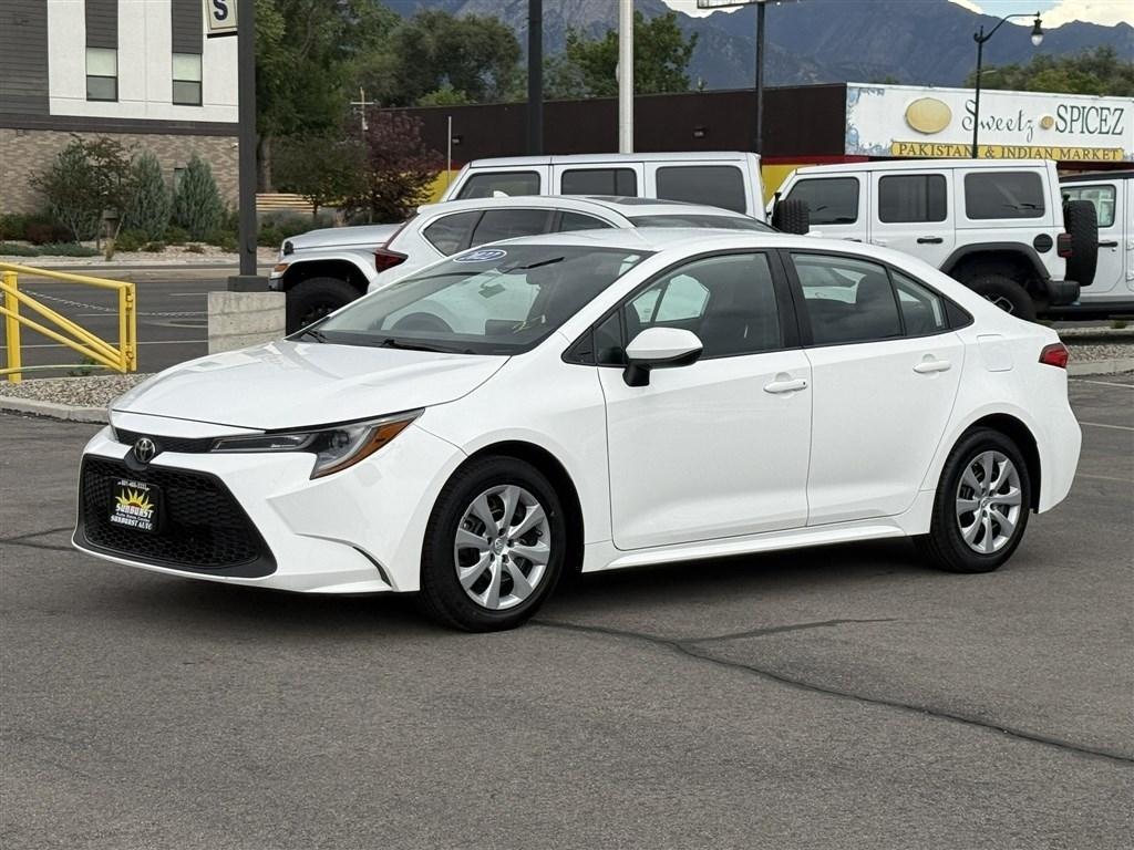 Toyota Corolla LE 2022