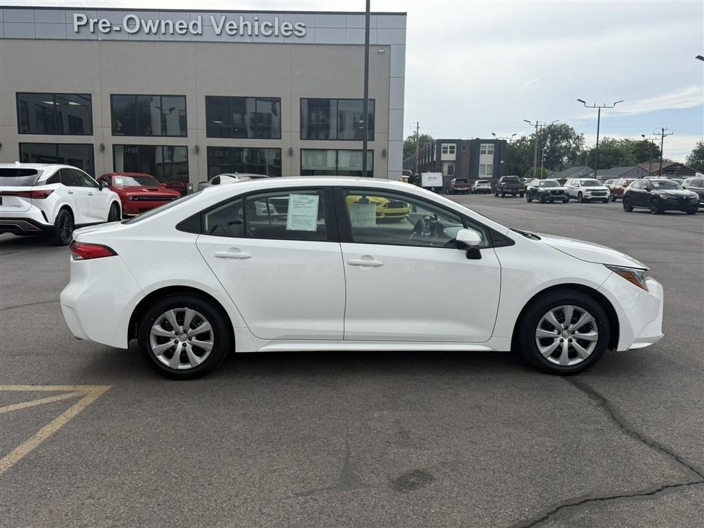 Toyota Corolla LE 2022