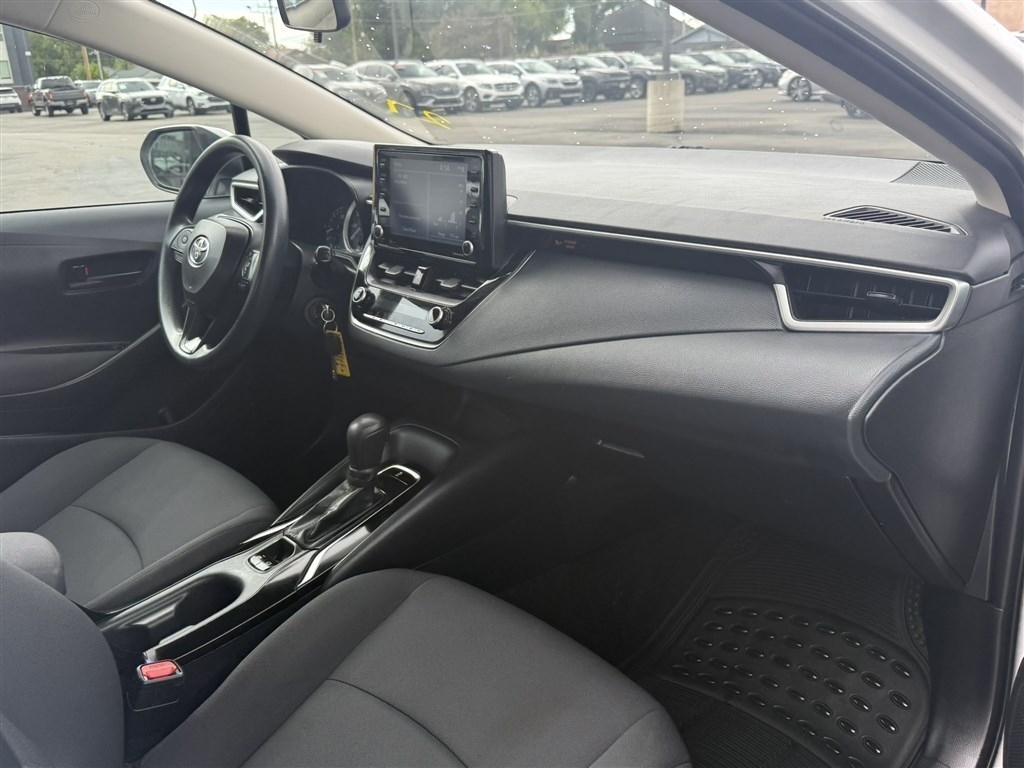 Toyota Corolla LE 2022