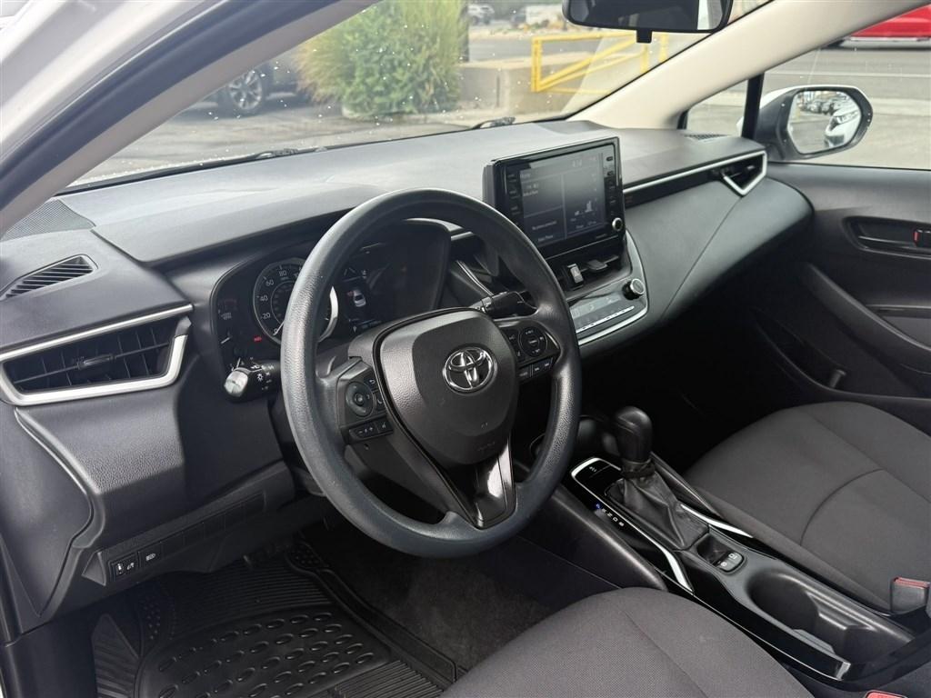 Toyota Corolla LE 2022