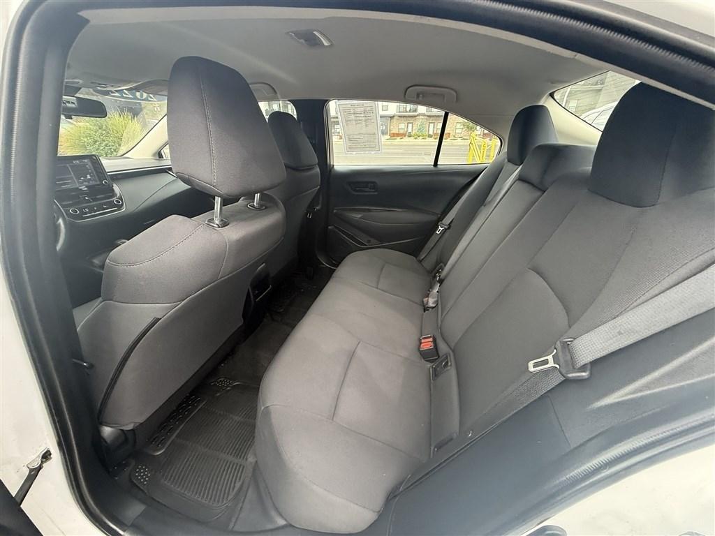Toyota Corolla LE 2022