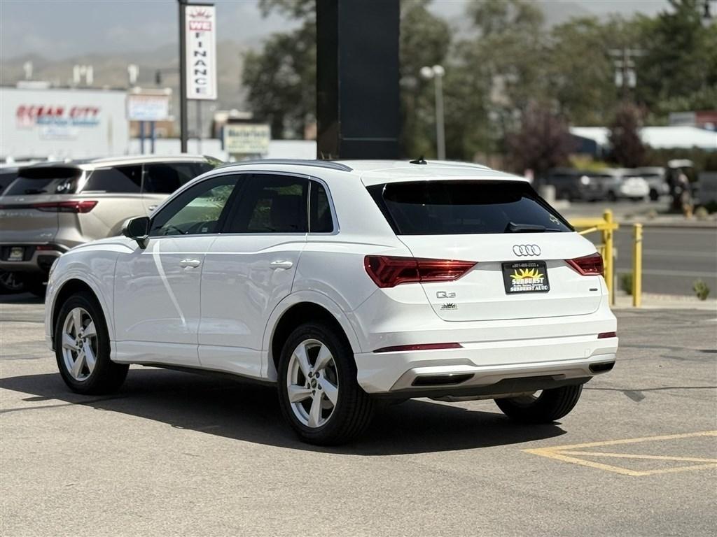 Audi Q3 Premium 40 TFSI quattro 2021