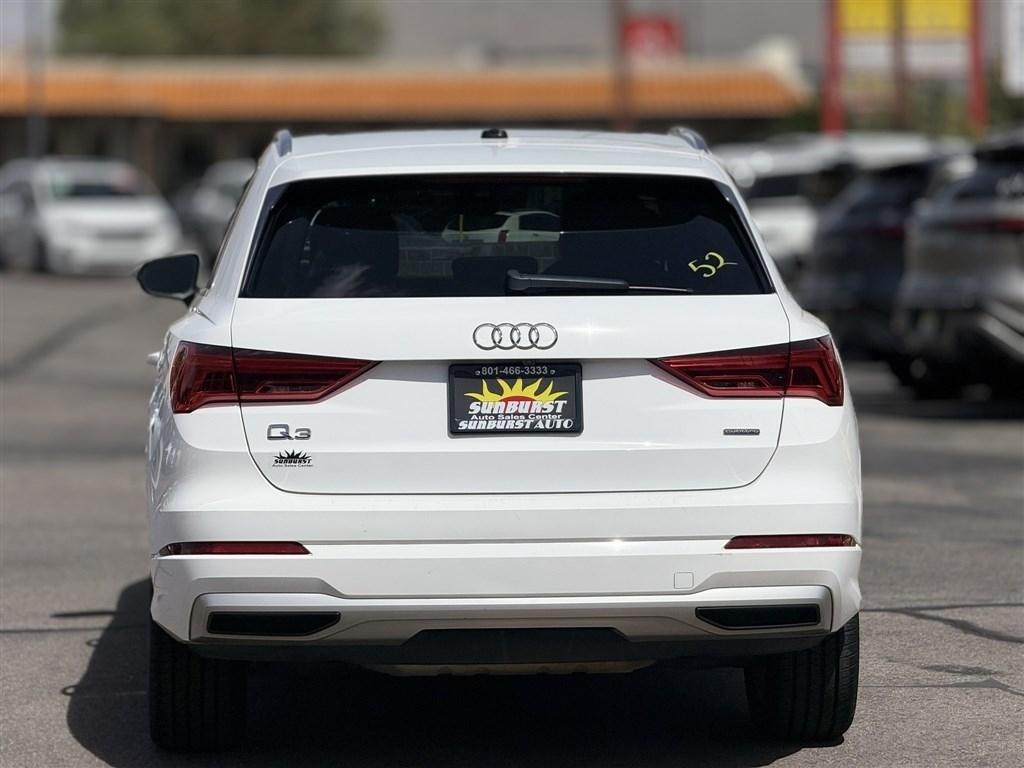 Audi Q3 Premium 40 TFSI quattro 2021