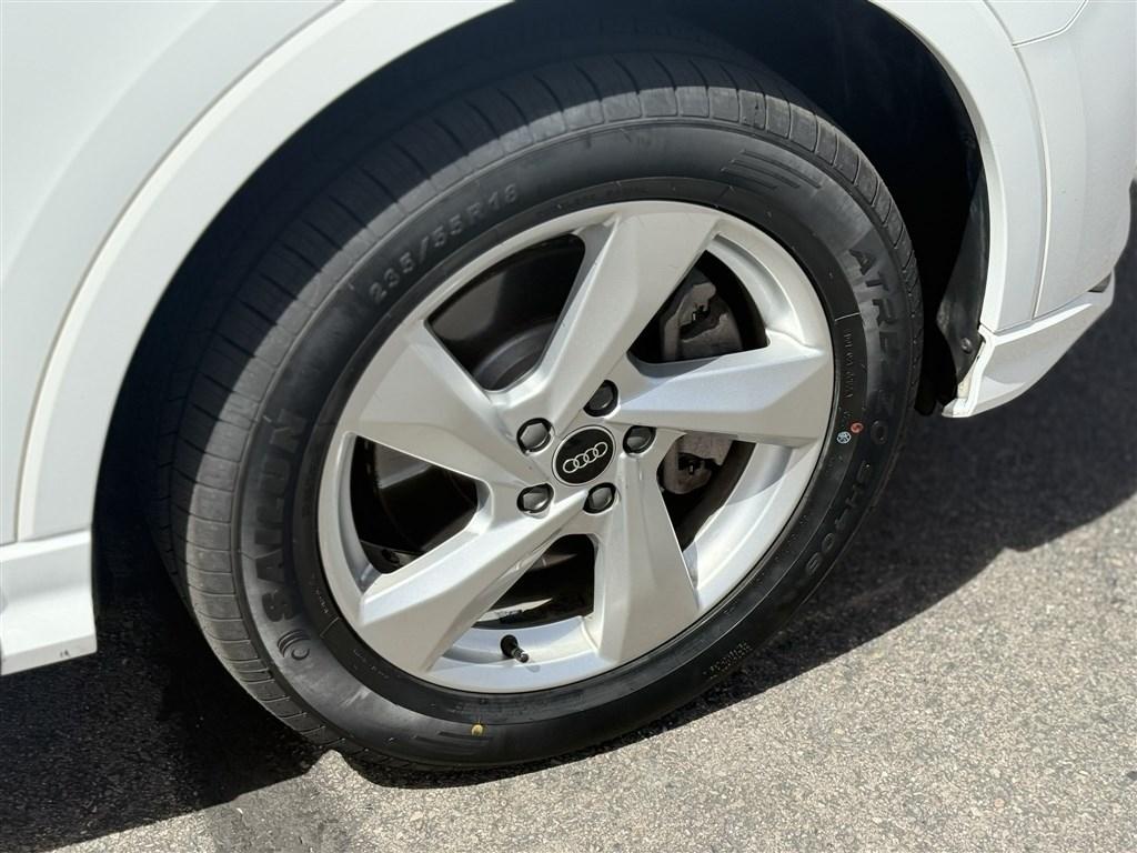 Audi Q3 Premium 40 TFSI quattro 2021
