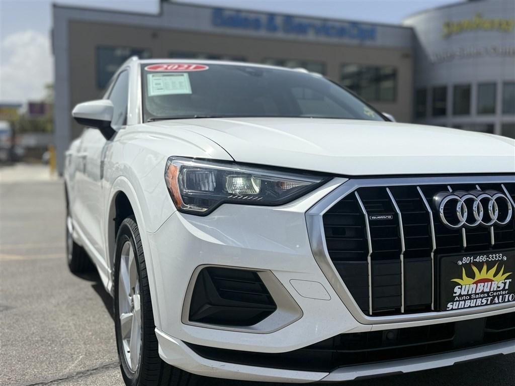 Audi Q3 Premium 40 TFSI quattro 2021