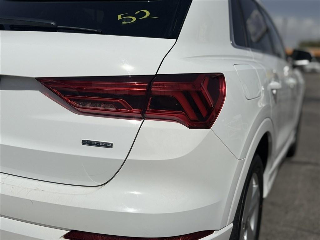 Audi Q3 Premium 40 TFSI quattro 2021