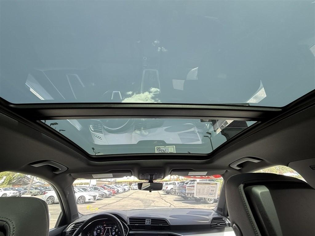 Audi Q3 Premium 40 TFSI quattro 2021