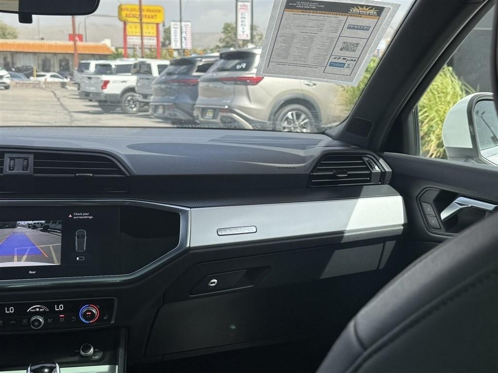 Audi Q3 Premium 40 TFSI quattro 2021