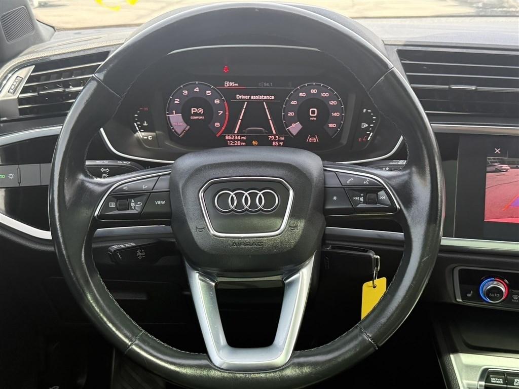 Audi Q3 Premium 40 TFSI quattro 2021
