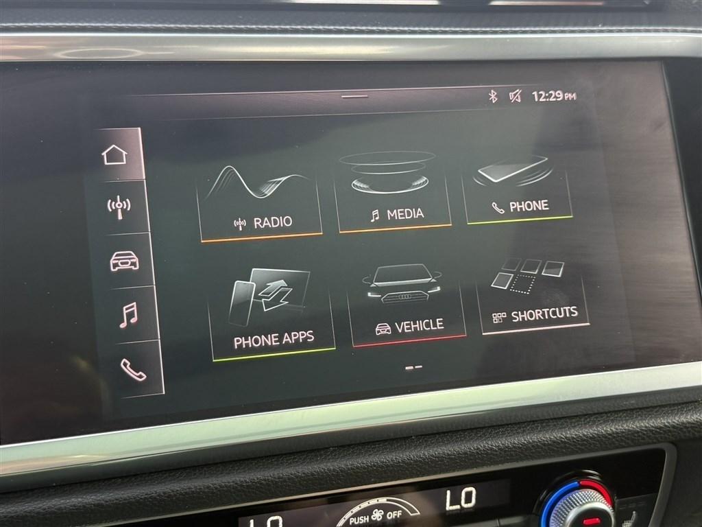 Audi Q3 Premium 40 TFSI quattro 2021