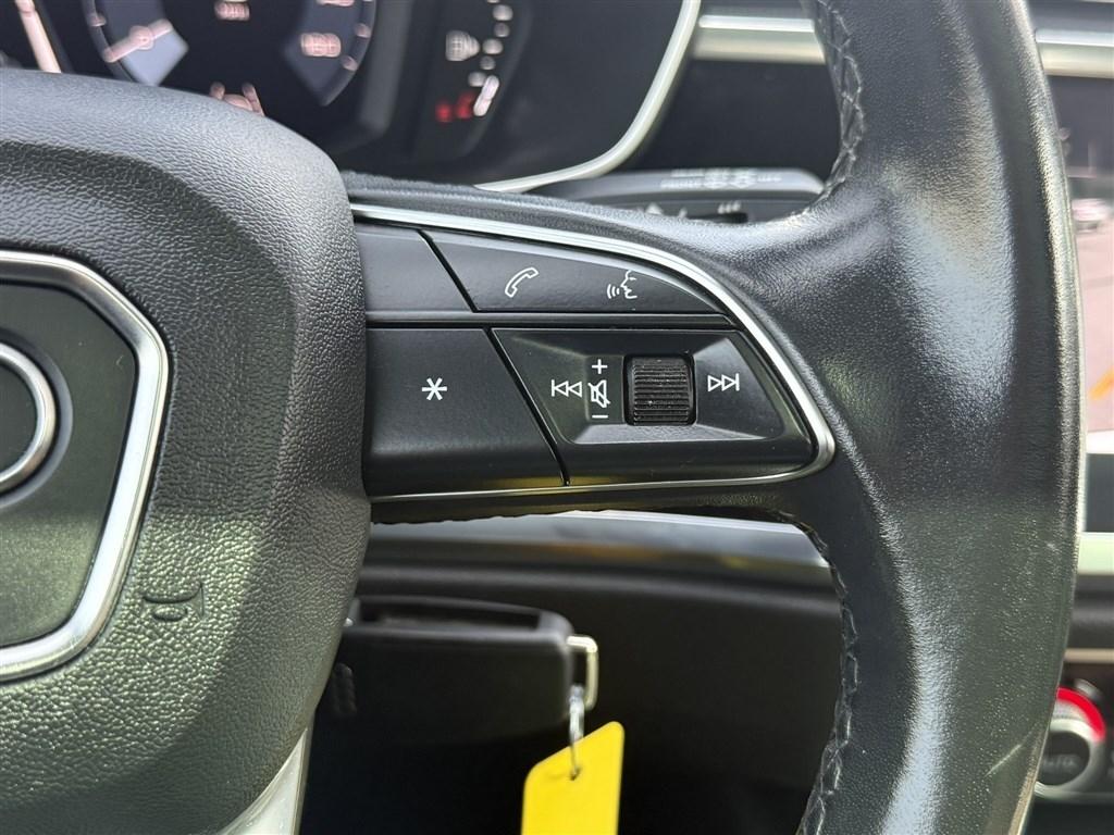 Audi Q3 Premium 40 TFSI quattro 2021