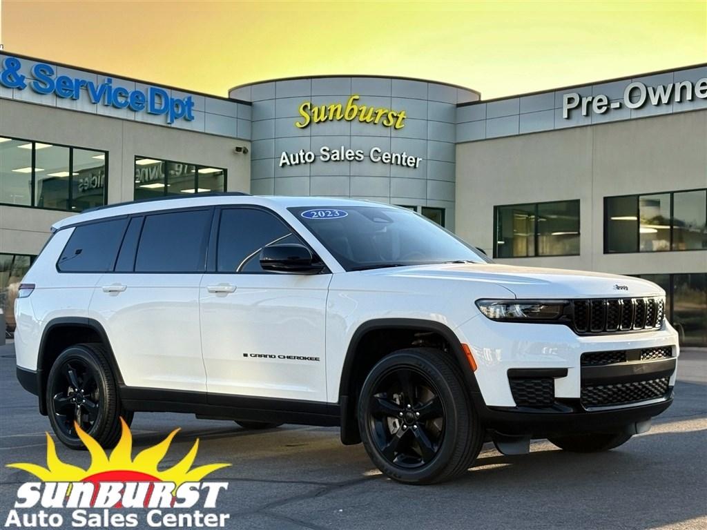 2023 Jeep Grand Cherokee L Altitude 4x4
