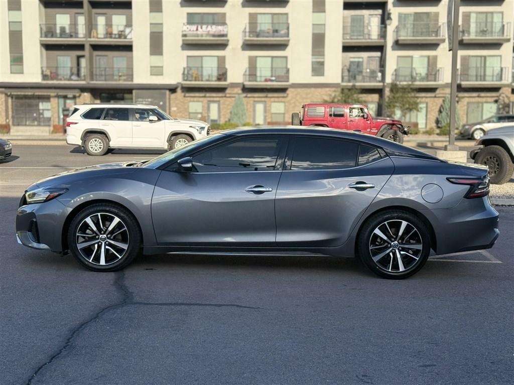 Nissan Maxima SV 2022