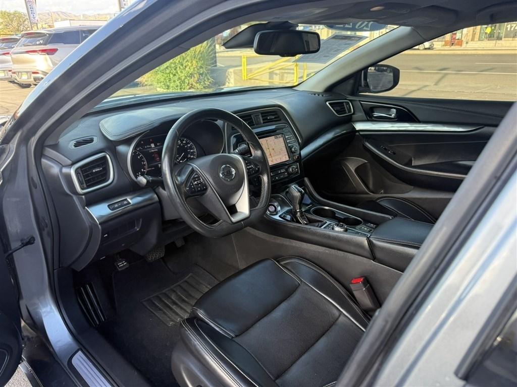 Nissan Maxima SV 2022
