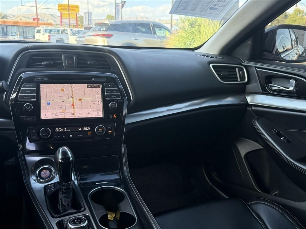 Nissan Maxima SV 2022