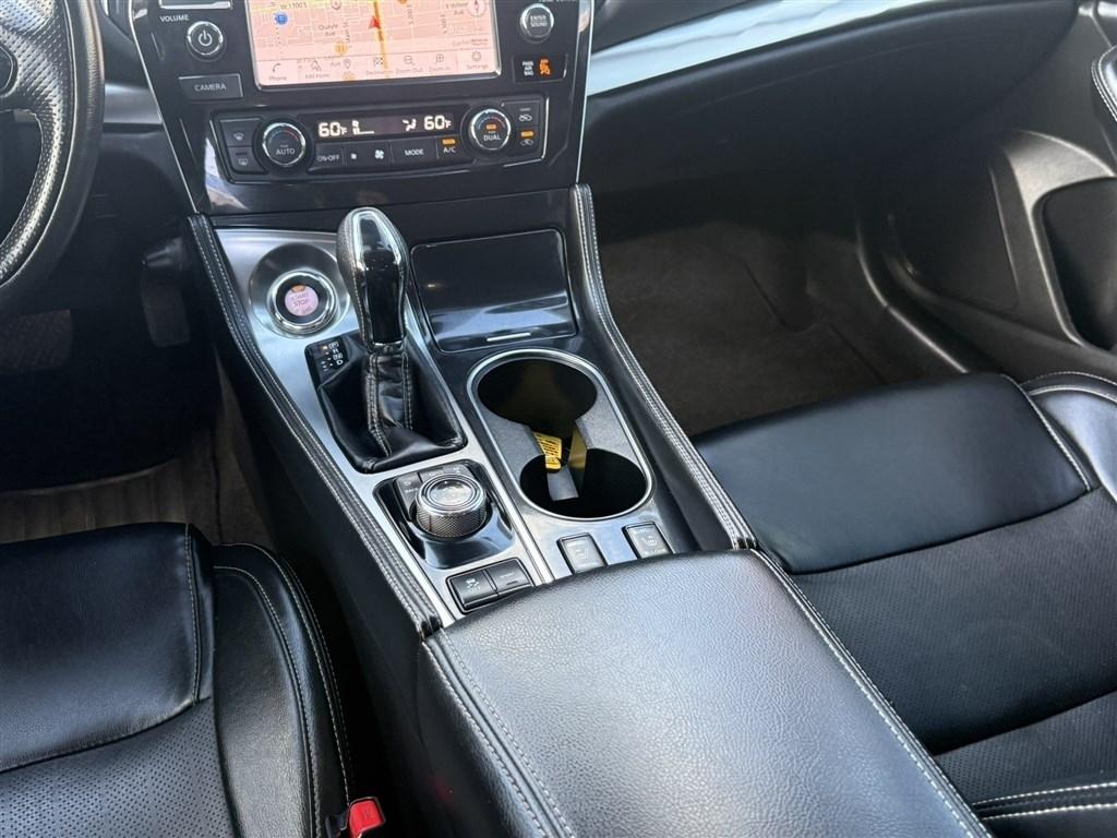 Nissan Maxima SV 2022