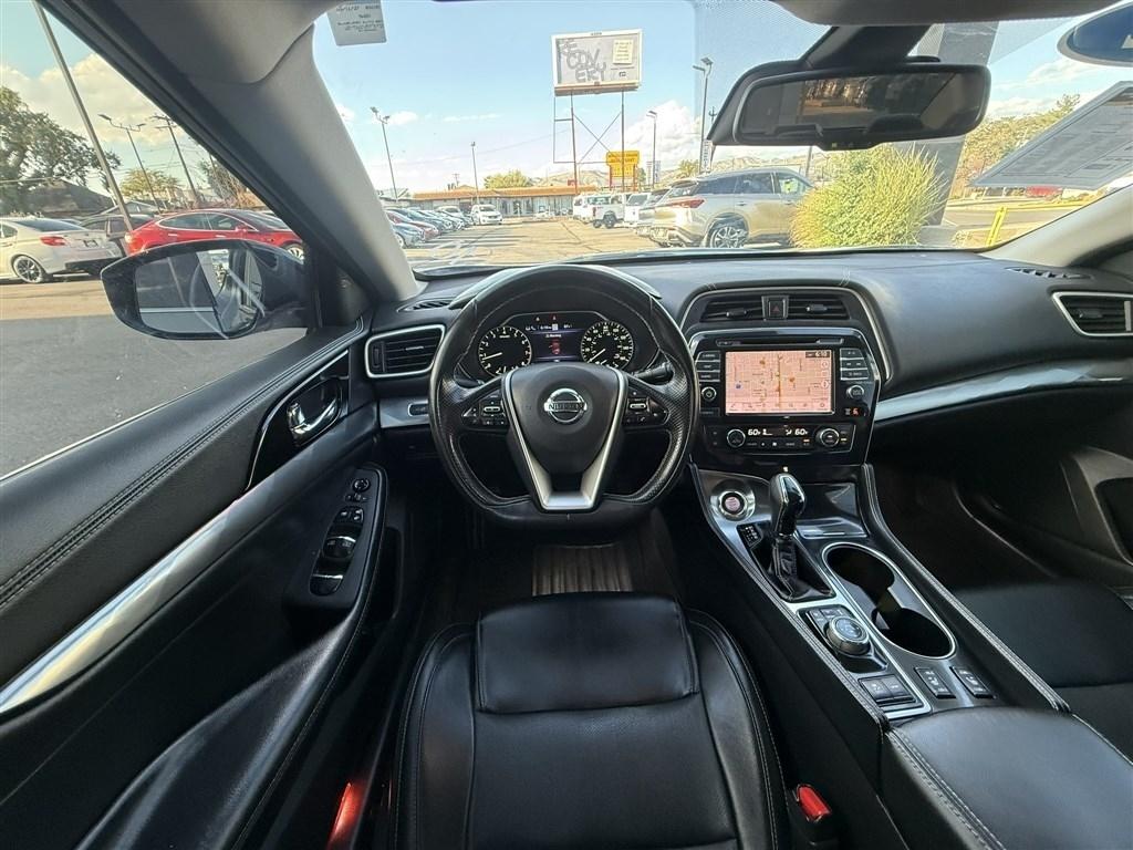 Nissan Maxima SV 2022