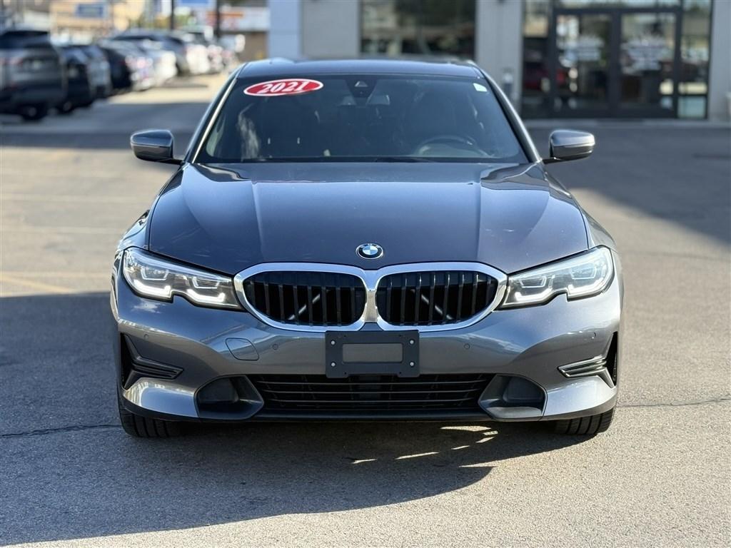 BMW 3 Series 330i xDrive Sedan 2021