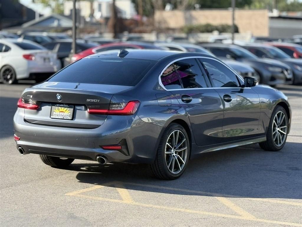 BMW 3 Series 330i xDrive Sedan 2021