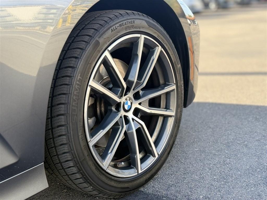 BMW 3 Series 330i xDrive Sedan 2021