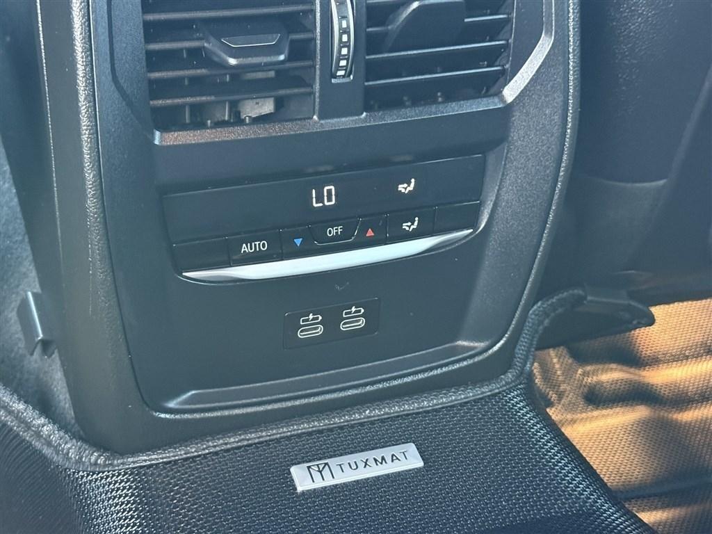 BMW 3 Series 330i xDrive Sedan 2021