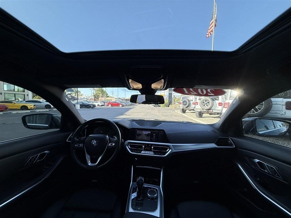 BMW 3 Series 330i xDrive Sedan 2021