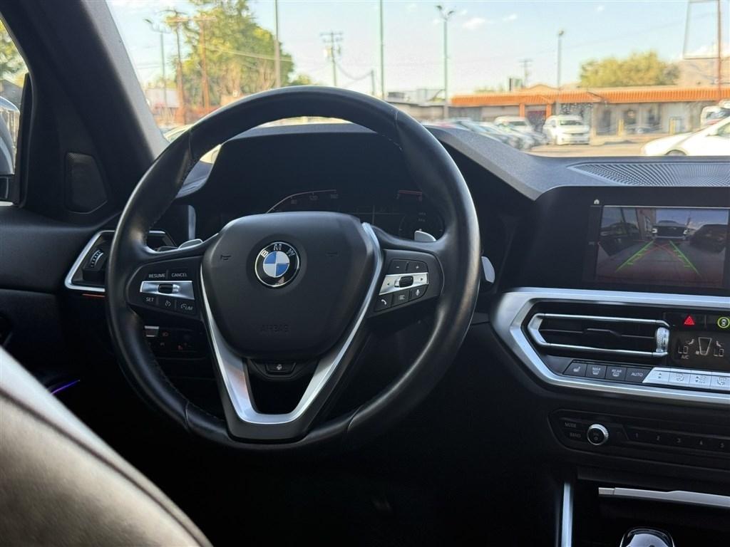 BMW 3 Series 330i xDrive Sedan 2021