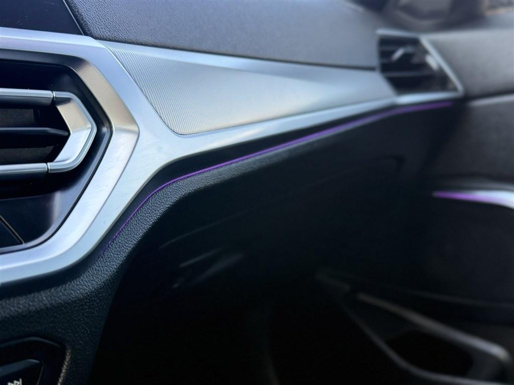 BMW 3 Series 330i xDrive Sedan 2021