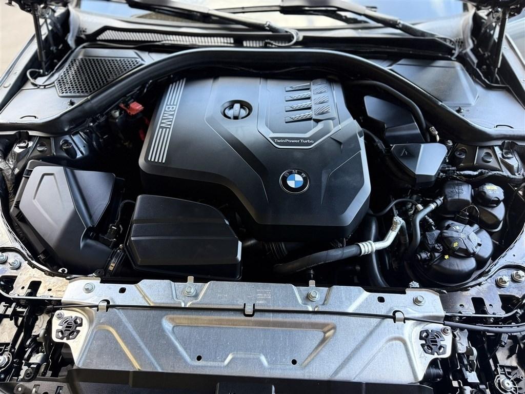 BMW 3 Series 330i xDrive Sedan 2021