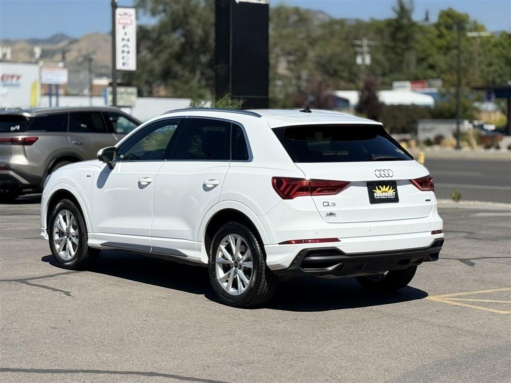 Audi Q3 S line Premium 45 TFSI quattro 2025
