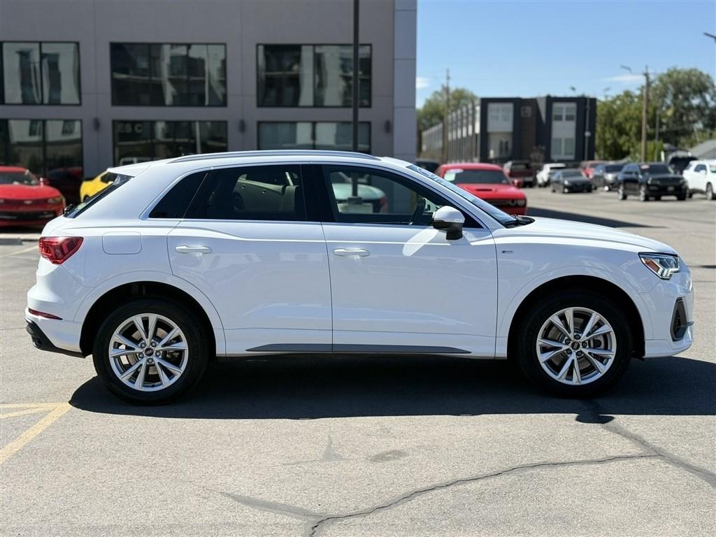 Audi Q3 S line Premium 45 TFSI quattro 2025