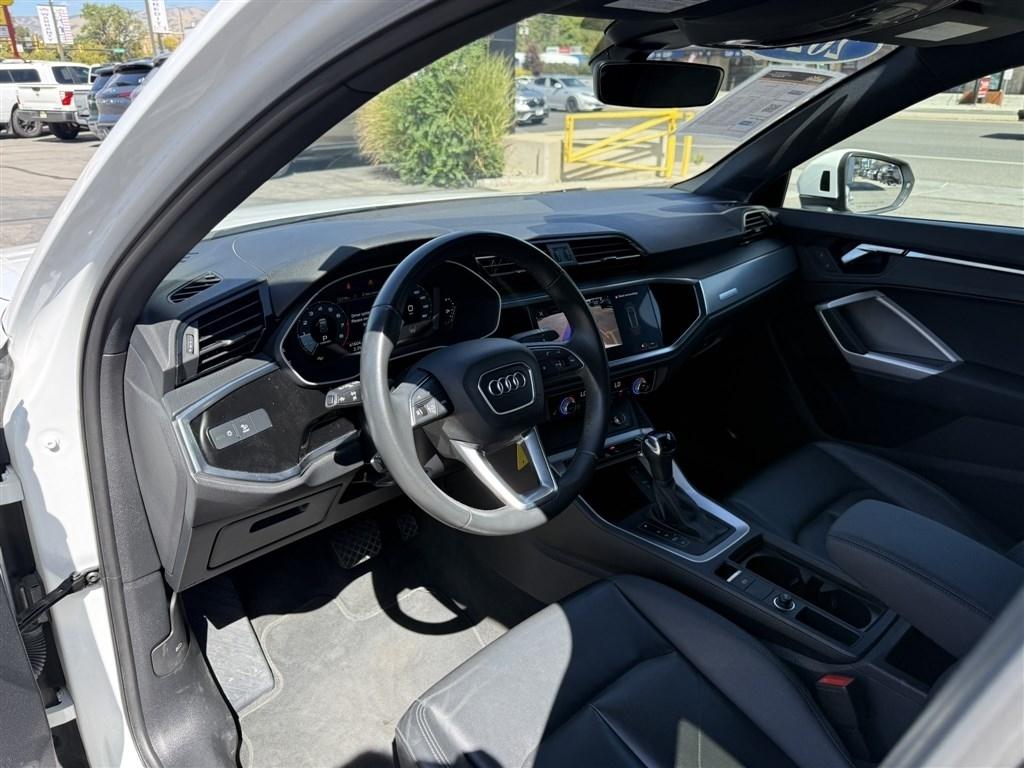Audi Q3 S line Premium 45 TFSI quattro 2025