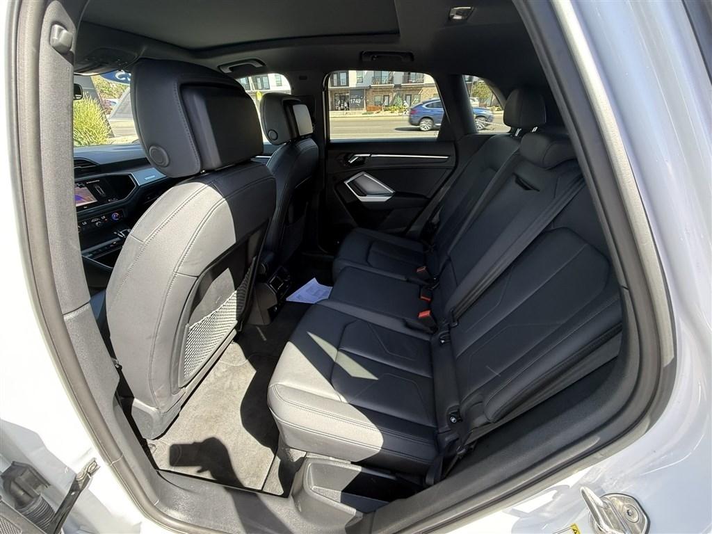 Audi Q3 S line Premium 45 TFSI quattro 2025