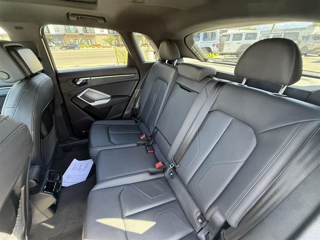 Audi Q3 S line Premium 45 TFSI quattro 2025