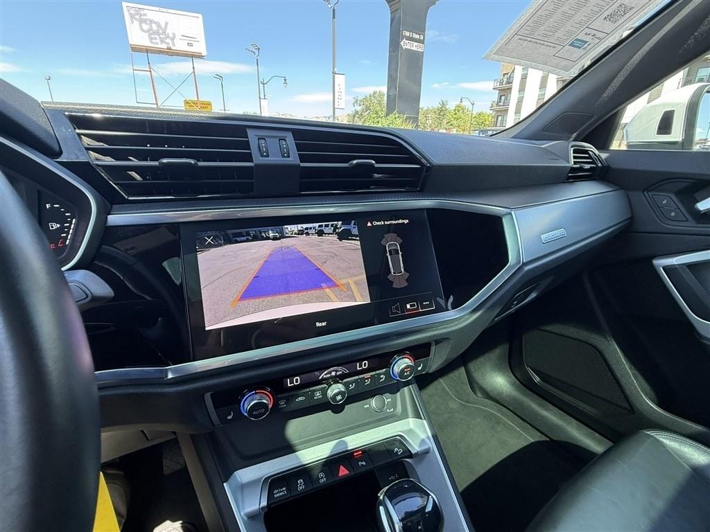 Audi Q3 S line Premium 45 TFSI quattro 2025