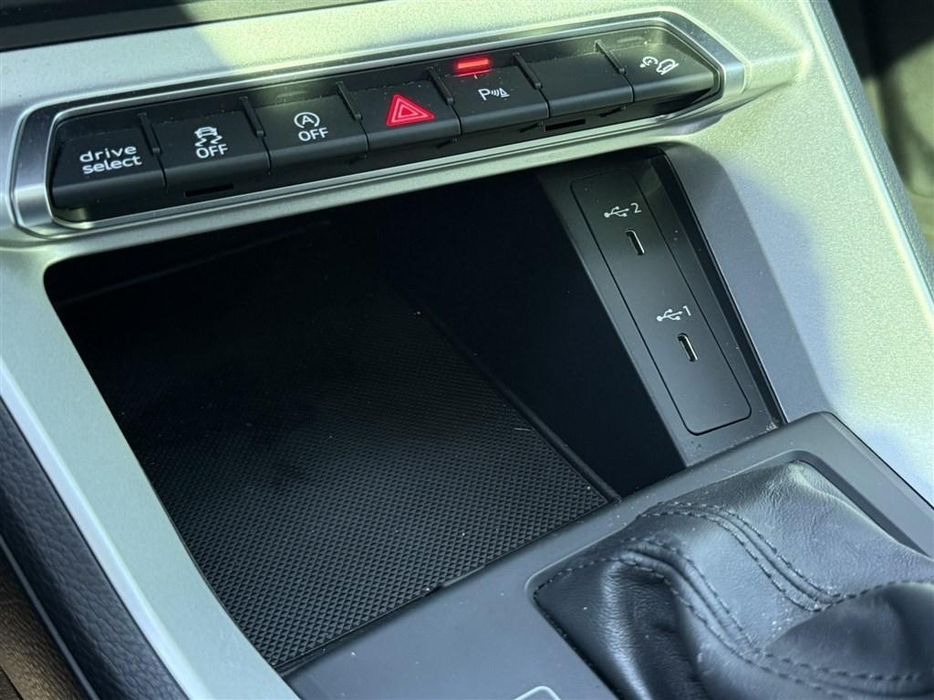 Audi Q3 S line Premium 45 TFSI quattro 2025