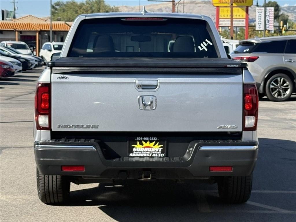 Honda Ridgeline RTL-T 4x4 Crew Cab 5.3' Bed 2017