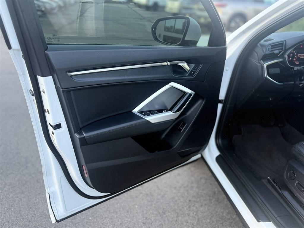 Audi Q3 Premium 45 TFSI quattro 2020