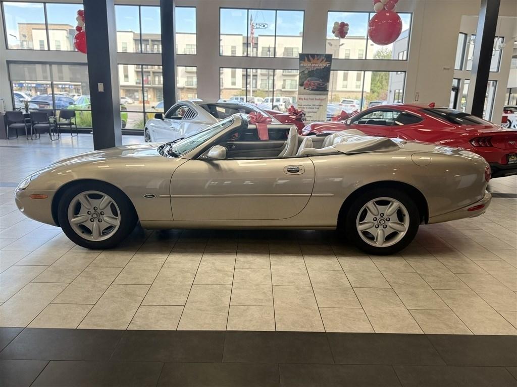 Jaguar XK8 Convertible 1998
