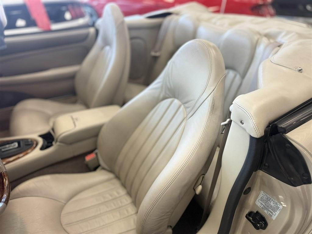 Jaguar XK8 Convertible 1998