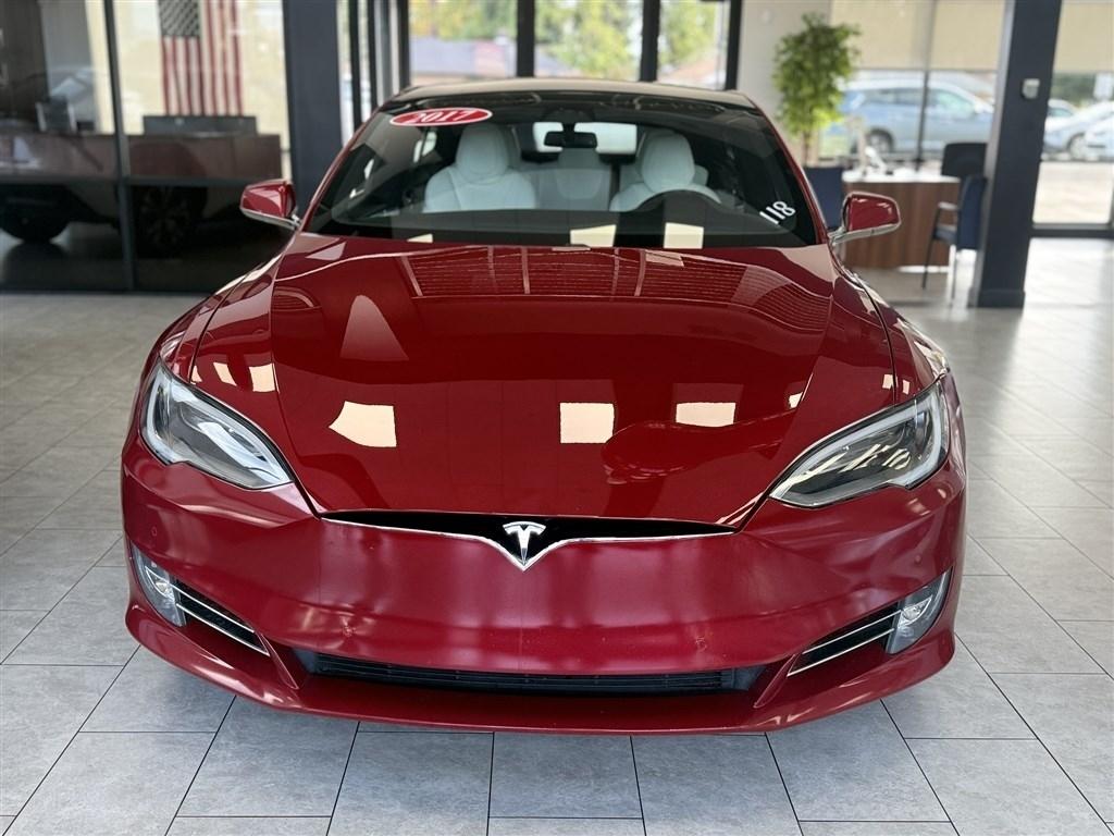 Tesla Model S  2017