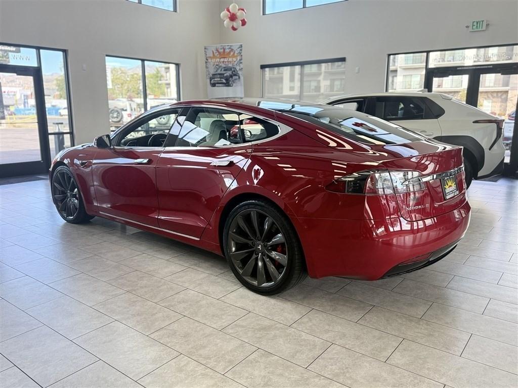 Tesla Model S  2017
