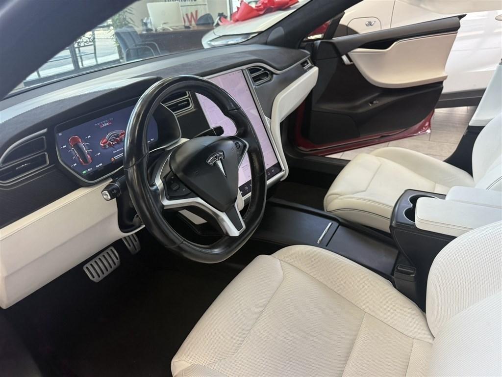 Tesla Model S  2017
