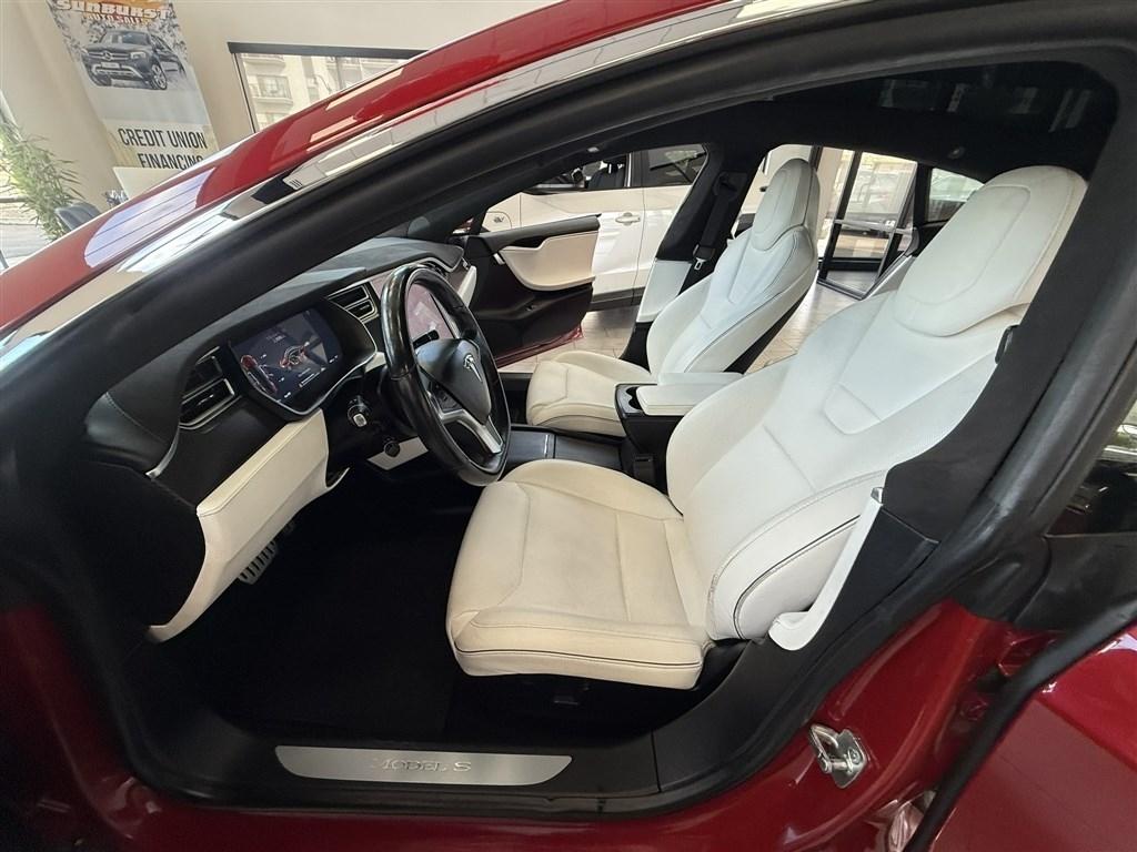 Tesla Model S  2017