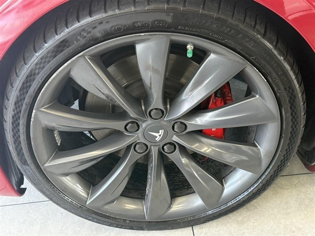 Tesla Model S  2017