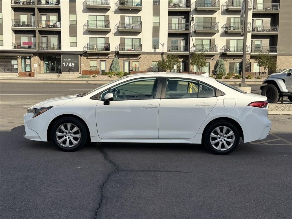 Toyota Corolla LE 2021