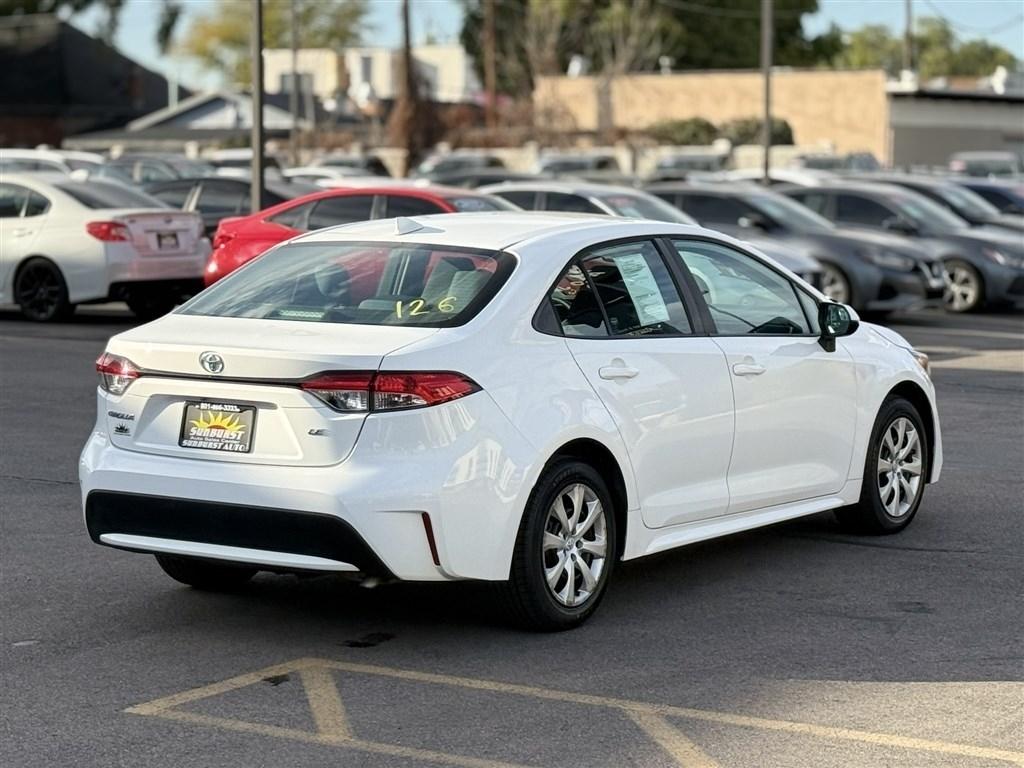 Toyota Corolla LE 2021