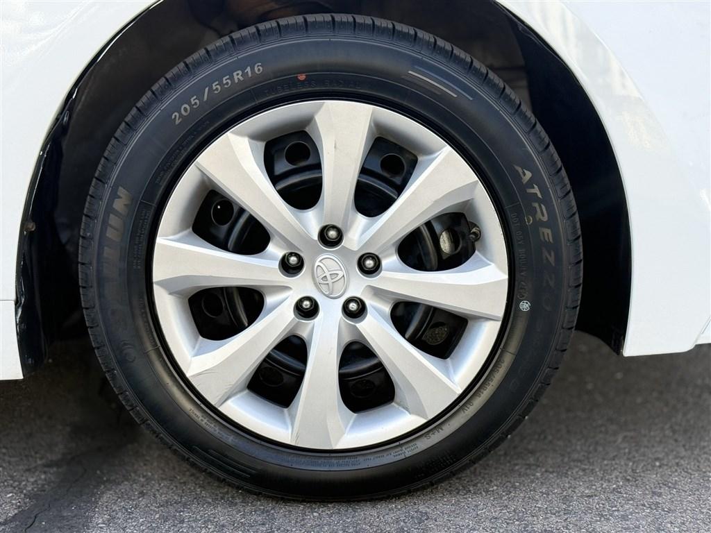 Toyota Corolla LE 2021
